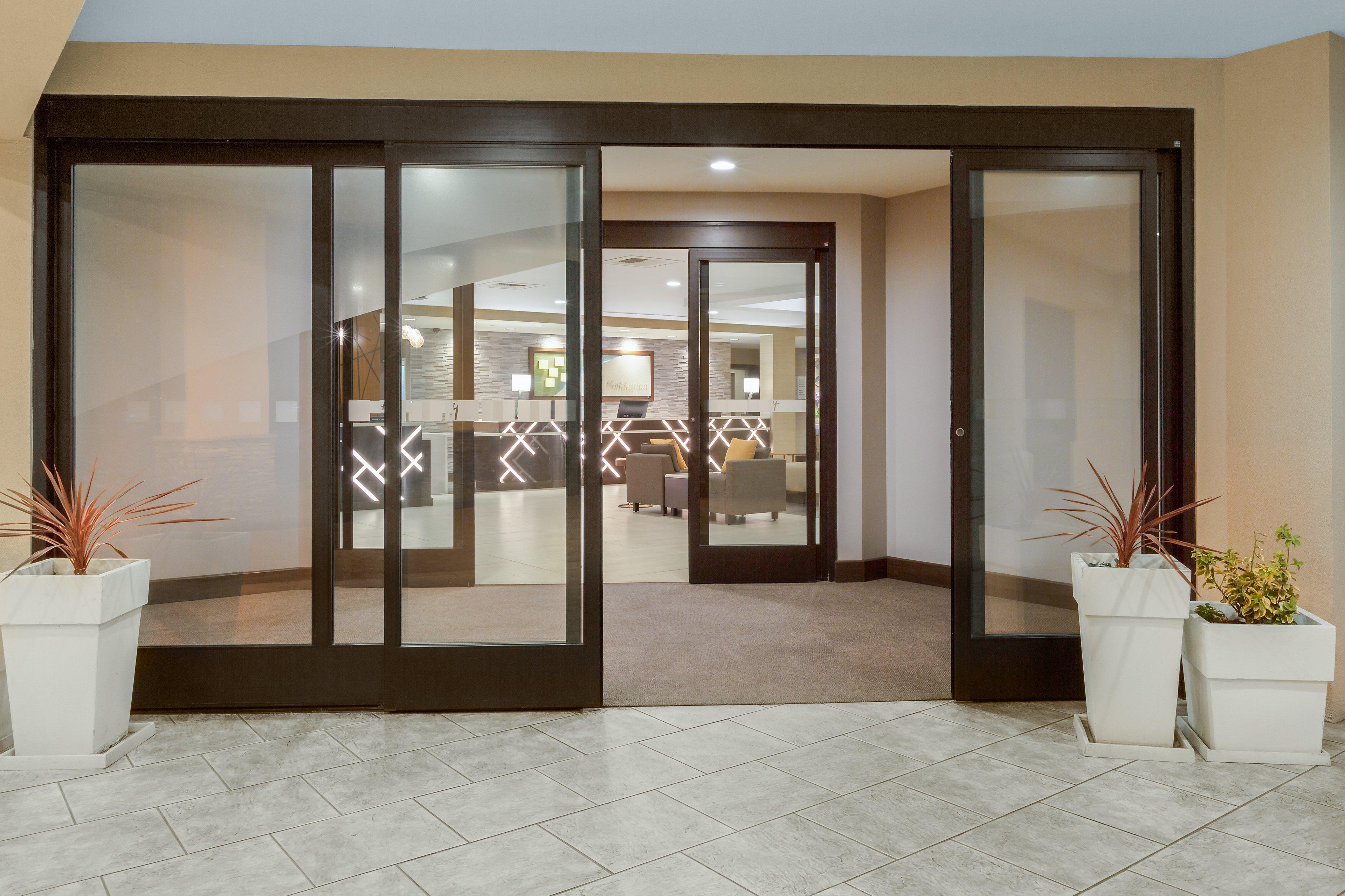 Holiday Inn La Mirada Buena Park By Ihg Exterior photo