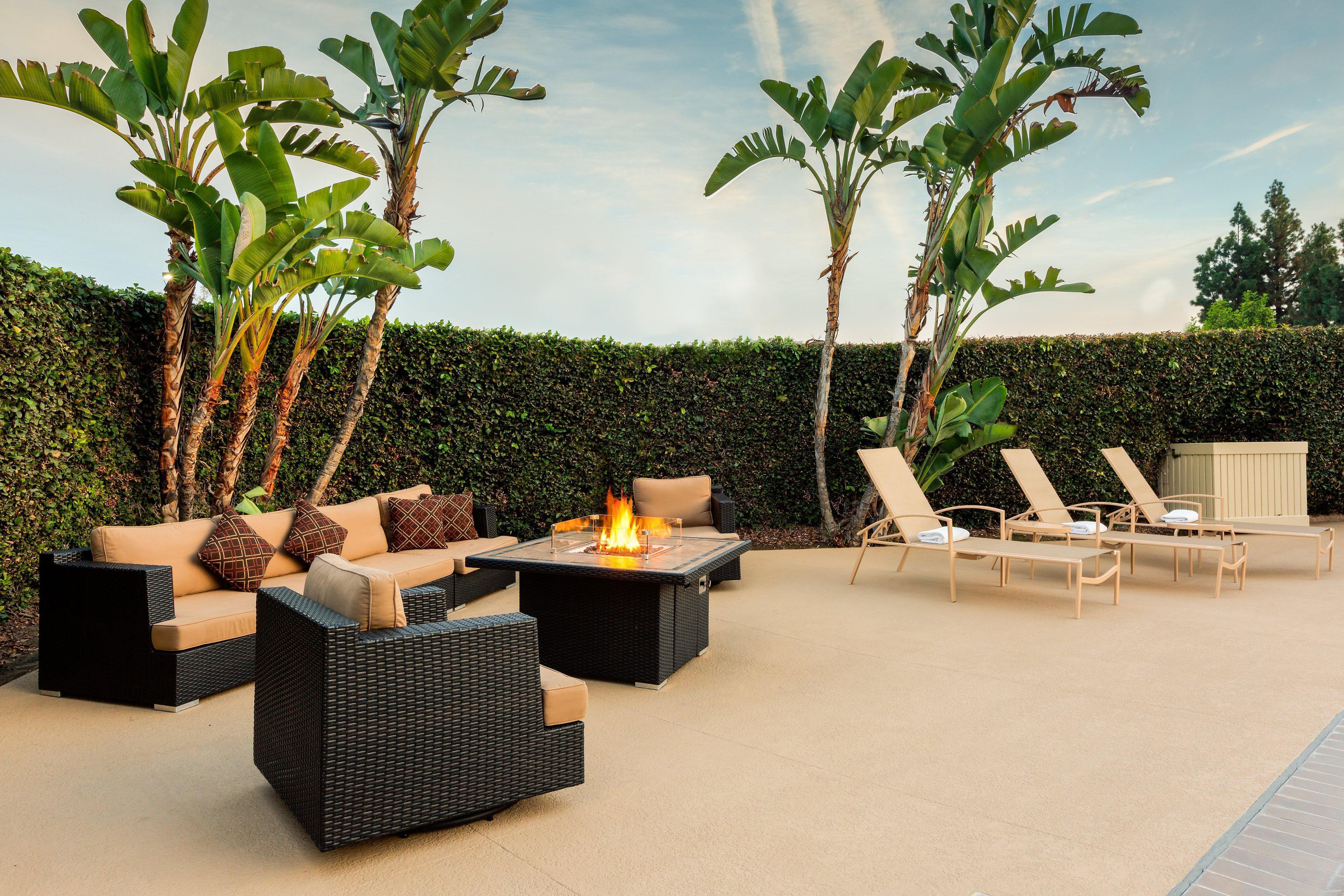 Holiday Inn La Mirada Buena Park By Ihg Exterior photo