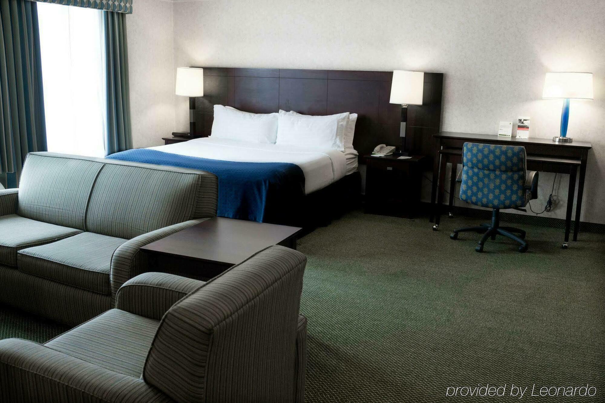 Holiday Inn La Mirada Buena Park By Ihg Exterior photo